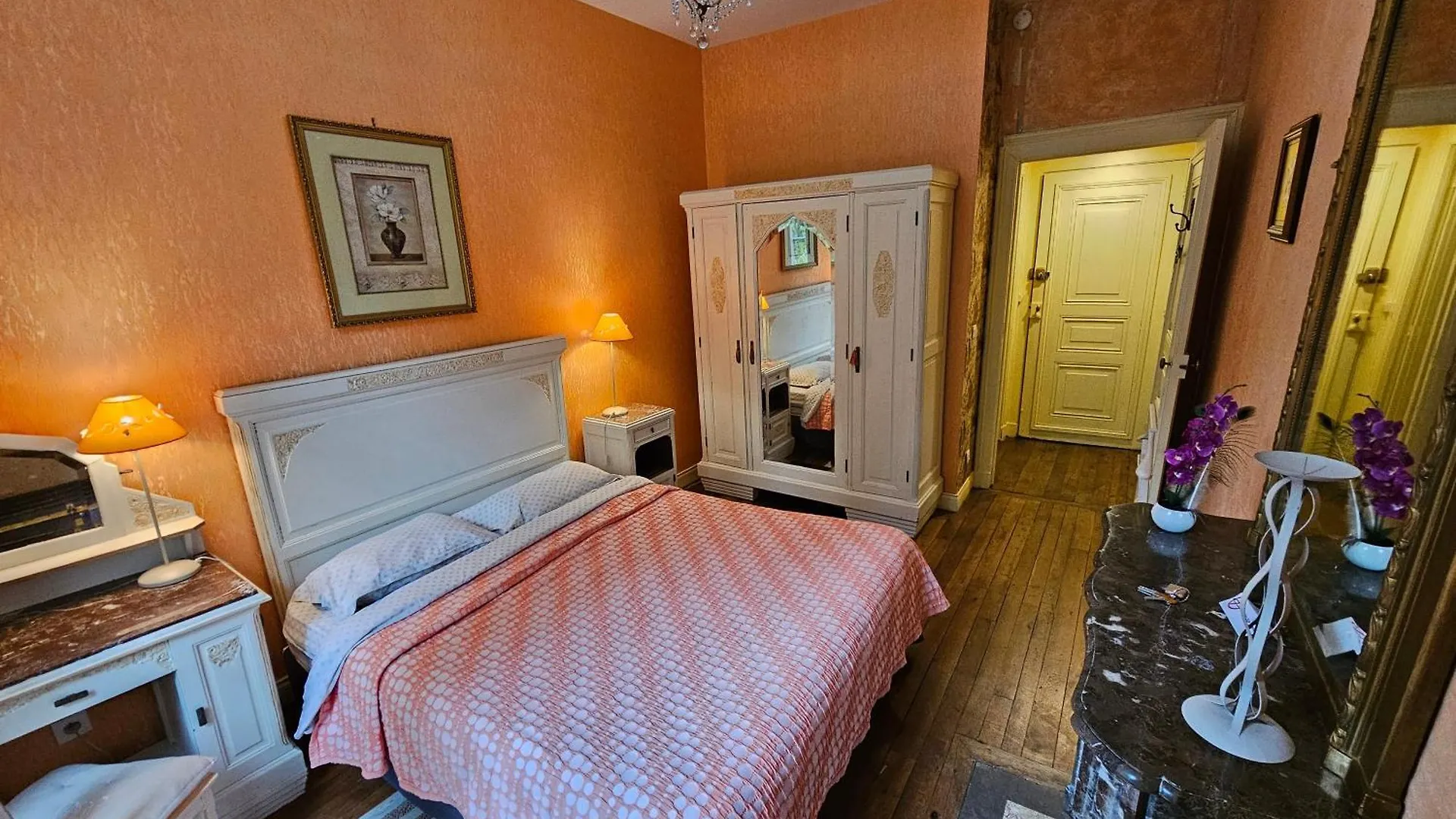 Bed & Breakfast Chateau De Montsable Lezoux France